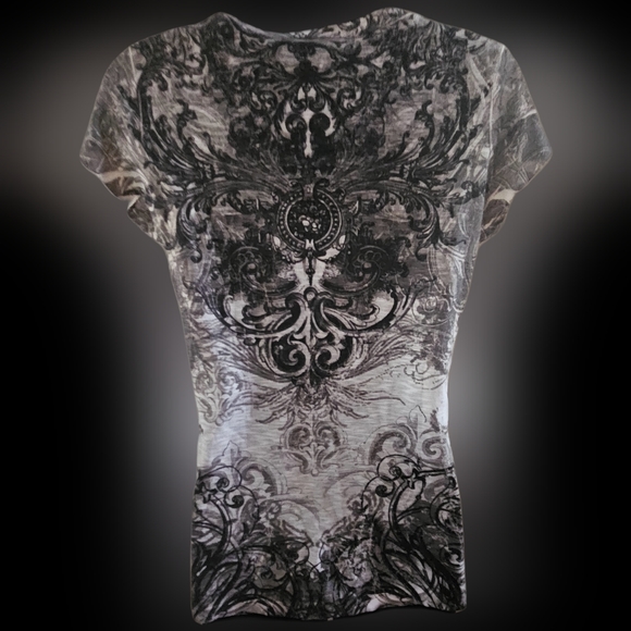 Women's V-neck T-shirt - Picture 4 of 4